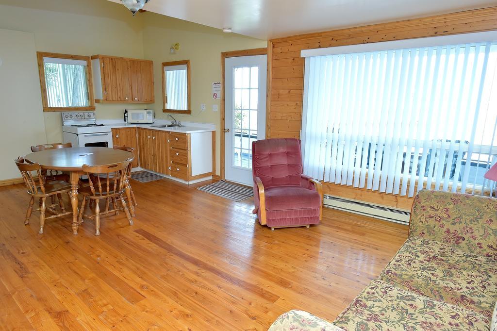 Saint-Siméon Auberge Sur Mer Charlevoix מראה חיצוני תמונה