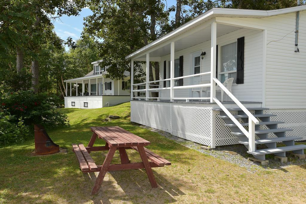 Saint-Siméon Auberge Sur Mer Charlevoix מראה חיצוני תמונה