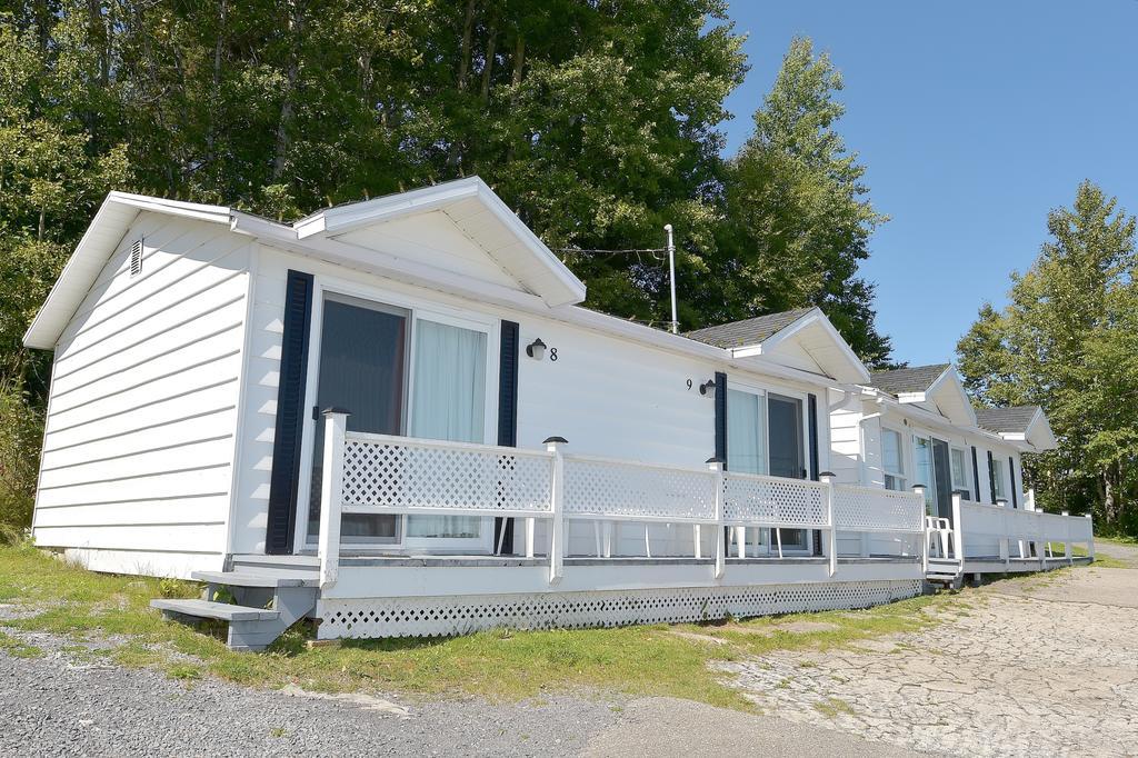 Saint-Siméon Auberge Sur Mer Charlevoix מראה חיצוני תמונה