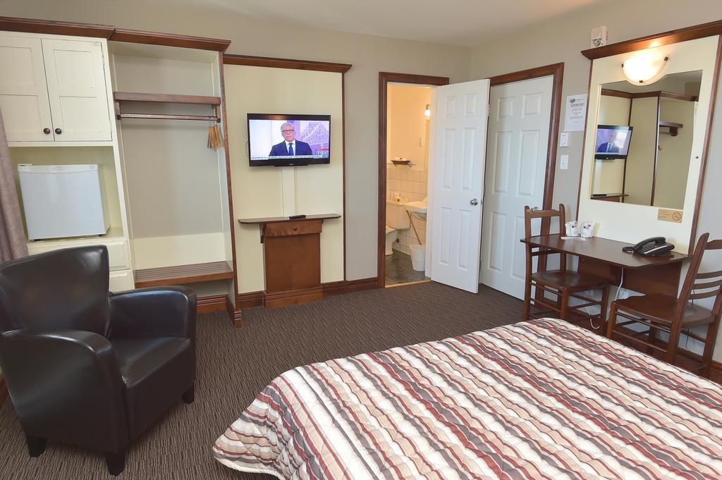 Saint-Siméon Auberge Sur Mer Charlevoix מראה חיצוני תמונה