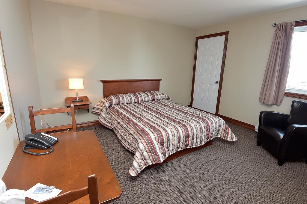 Saint-Siméon Auberge Sur Mer Charlevoix מראה חיצוני תמונה