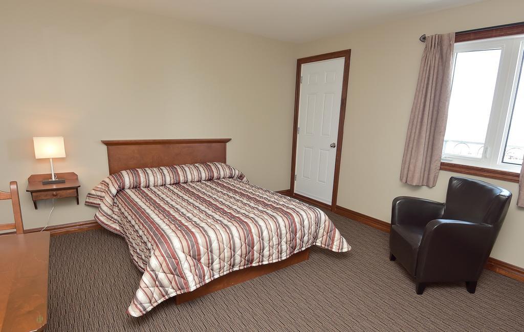 Saint-Siméon Auberge Sur Mer Charlevoix מראה חיצוני תמונה